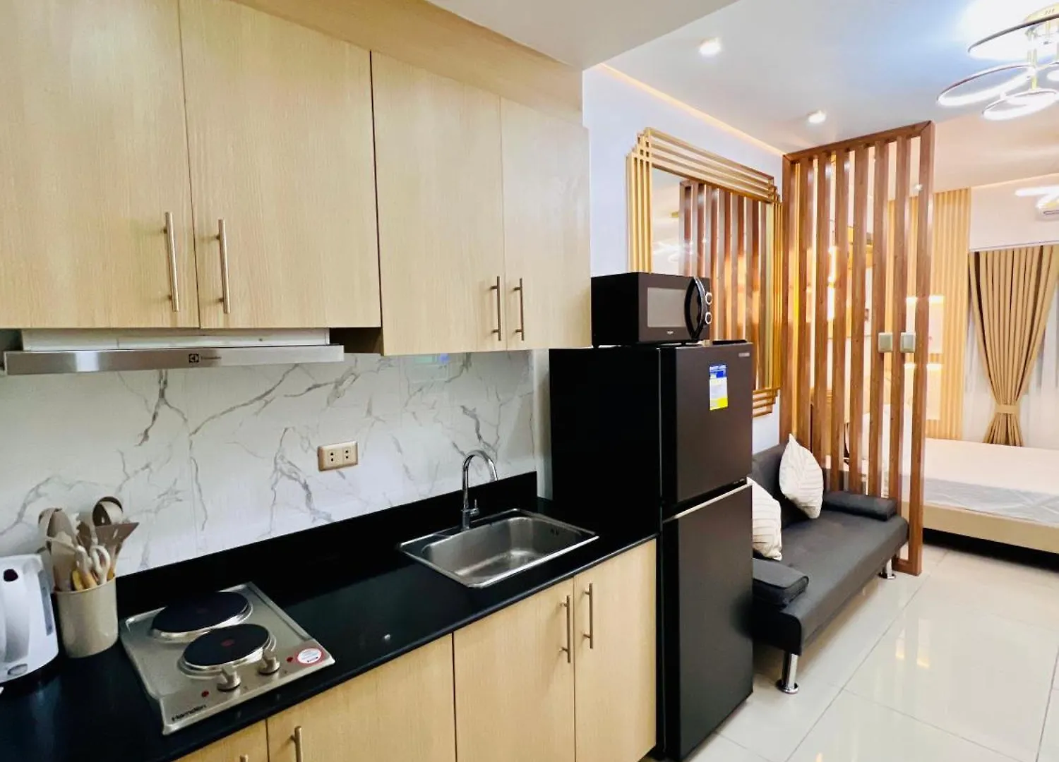 Breeze Residences - Manila Bay View