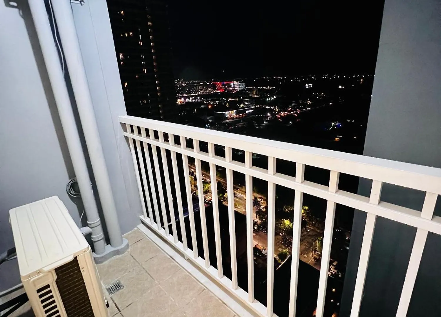 Breeze Residences - Manila Bay View Philippines